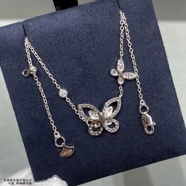 Tiffany & Co. Collar de Plata con Diamantes Pavé-Set Transparentes de Mariposa Abierta 3