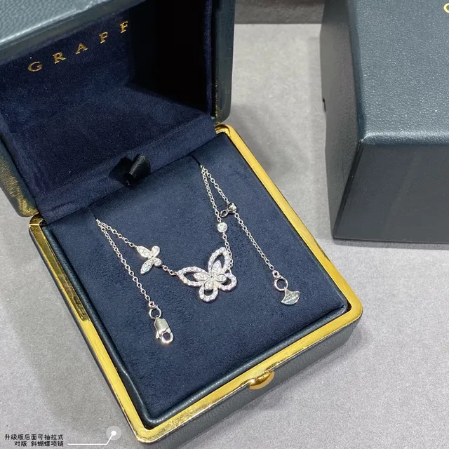 Tiffany & Co. Collar de Plata con Diamantes Pavé-Set Transparentes de Mariposa Abierta 5