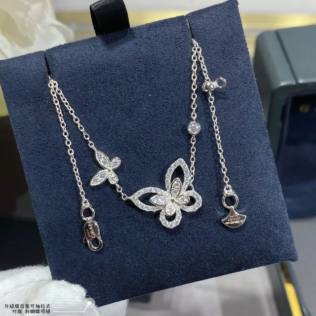 Tiffany & Co. Collar de Plata con Diamantes Pavé-Set Transparentes de Mariposa Abierta 8