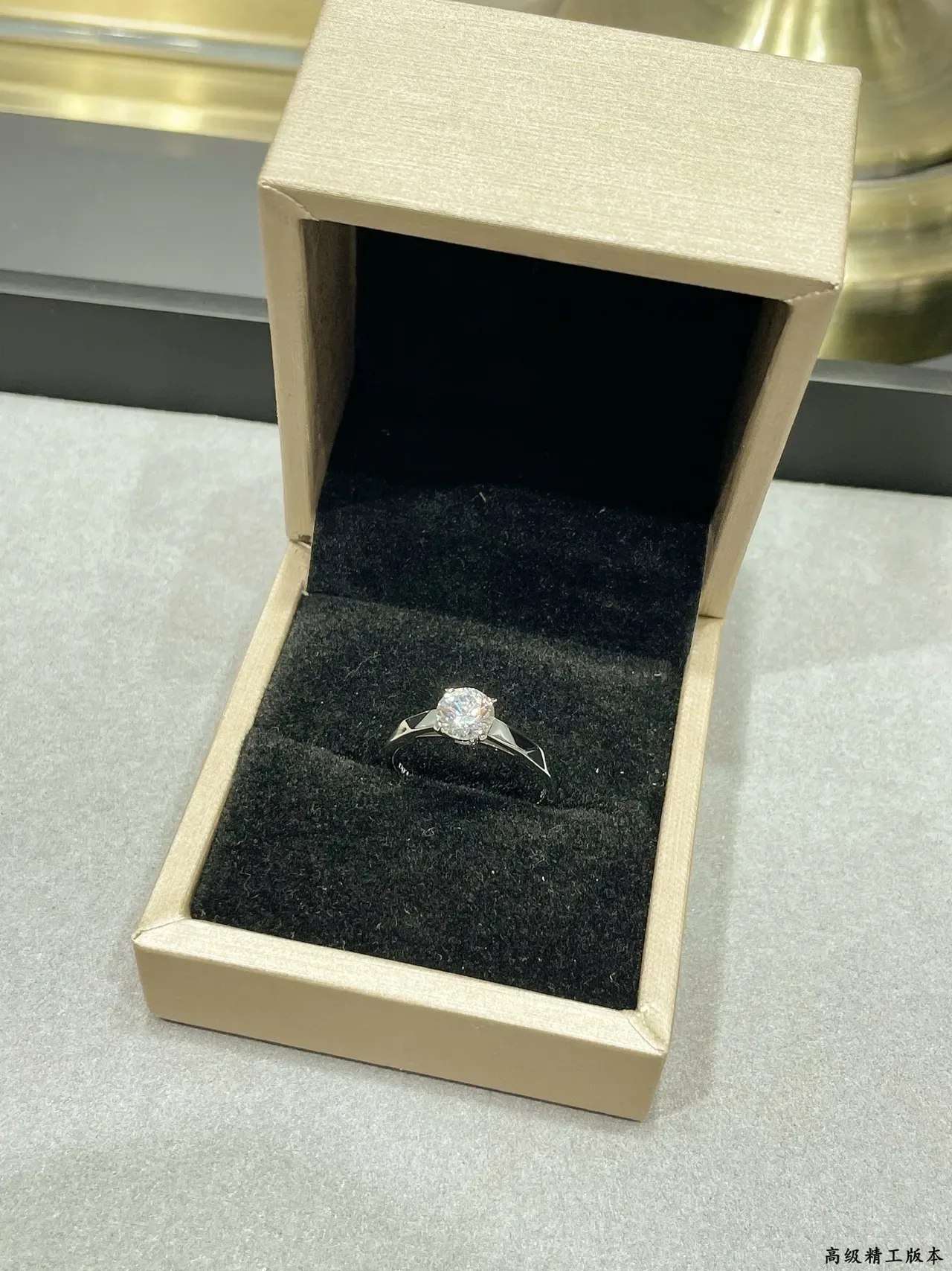 Tiffany & Co. Tiffany Setting 圆形明亮切割 单戒戒指 5