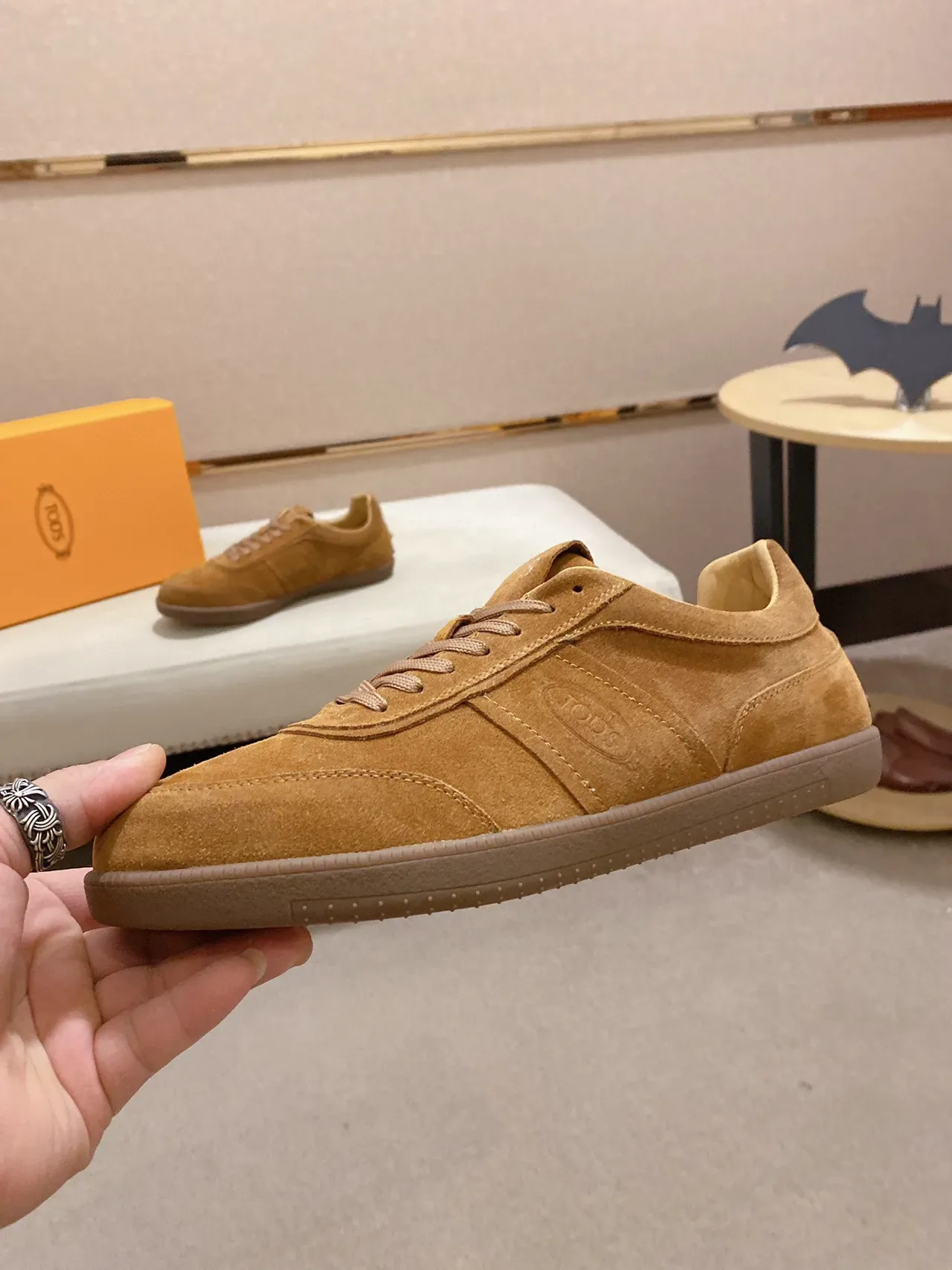 Tod's Gommino Sneakers Lifestyle Marron Beige Daim Low-Top 8