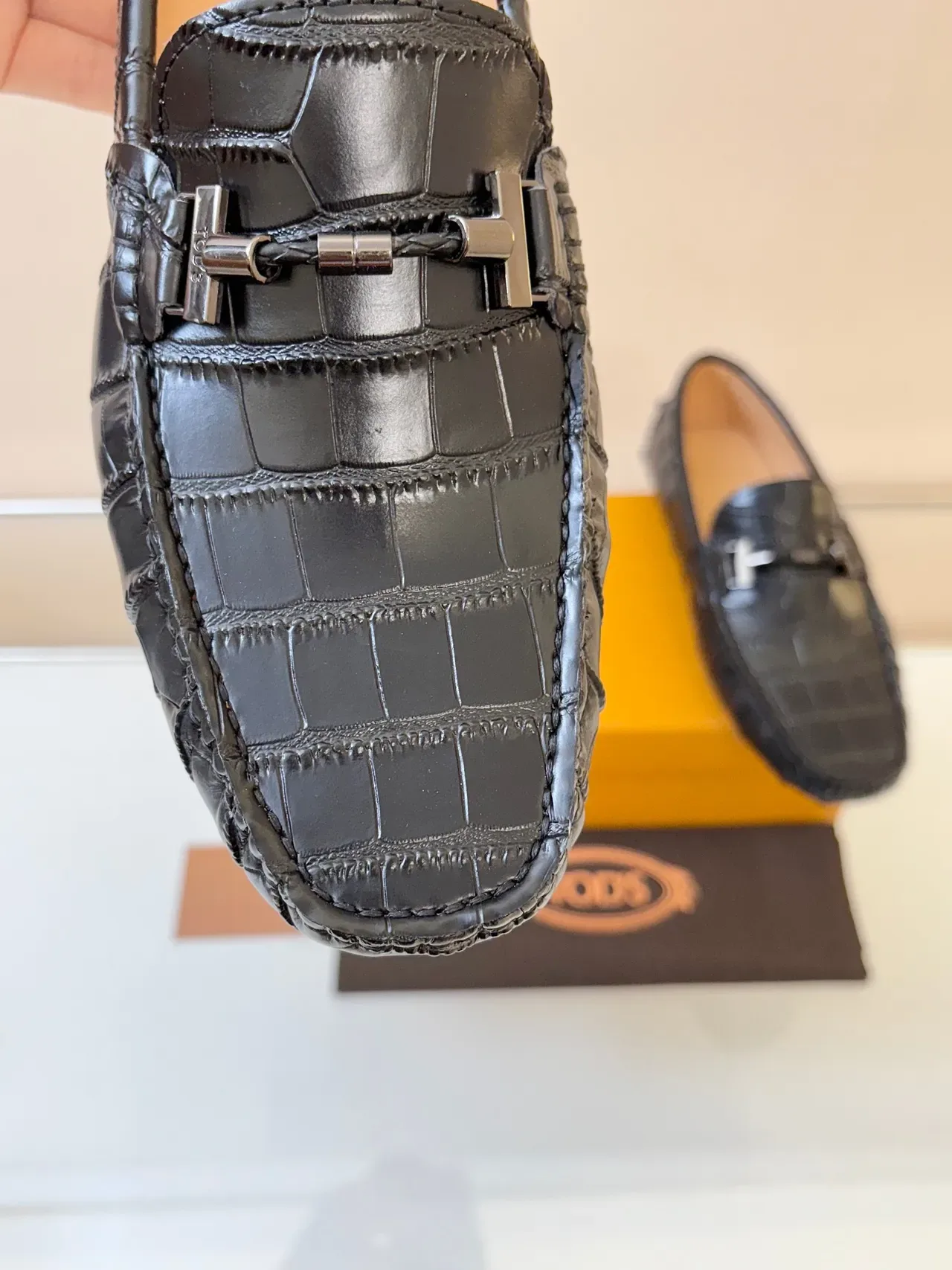 Tod's Gommino কালো কুমির এমবসড লেদার হর্সবিট বাকল লোফার 3