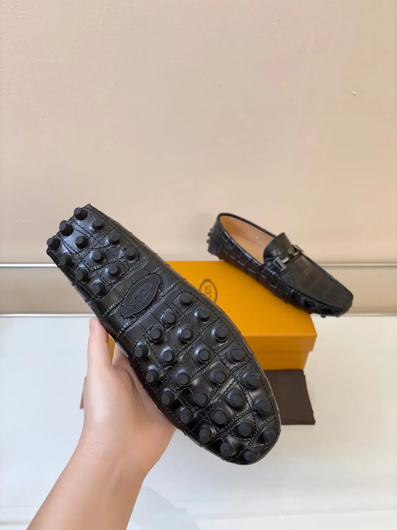 Tod's Gommino কালো কুমির এমবসড লেদার হর্সবিট বাকল লোফার 5