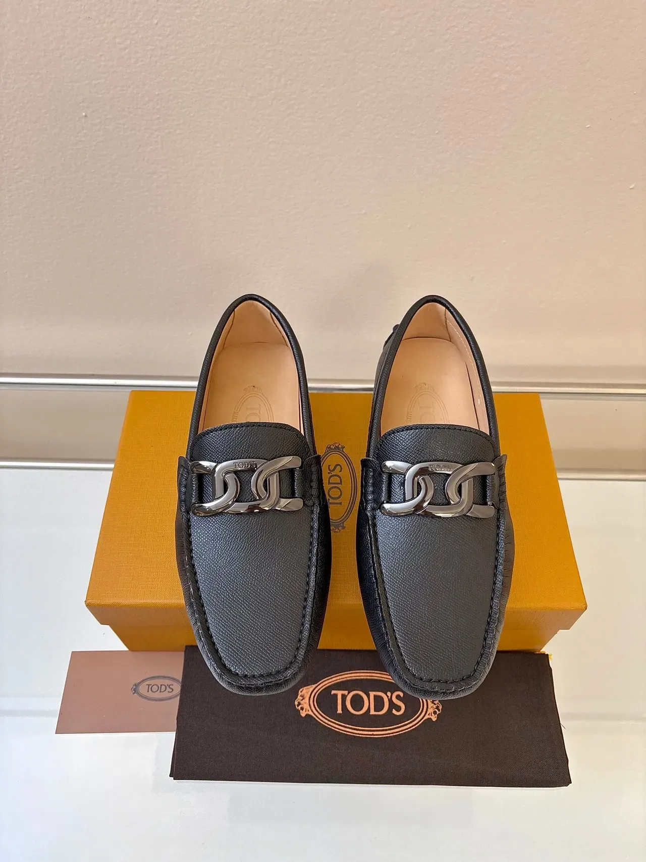 Tod's Gommino Loafer 黑色 纹理皮革 鹅卵石底 乐福鞋 6