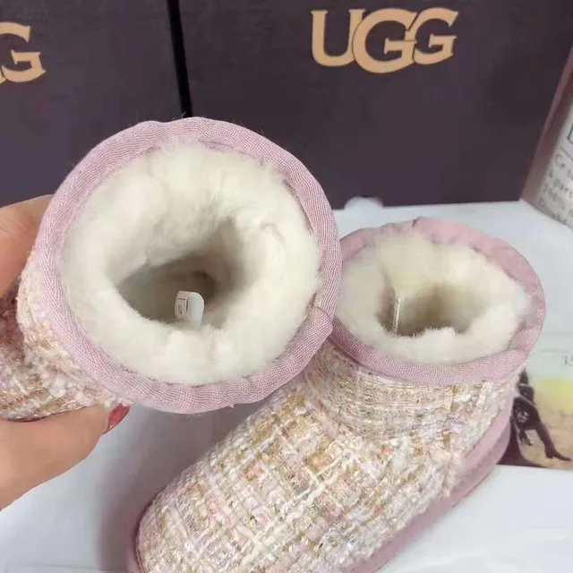 UGG أحذية ثلج بيج وردي علوى منسوج تود كم مموج 6
