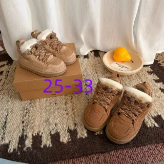 UGG বাদামী সাদা লেস-আপ শিয়ারলিং-লাইন্ড তুষার জুতা