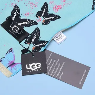 UGG ভটারফ্লাই-প্রিন্ট ফ্রিঞ্জড সিল্ক স্কার্ফ