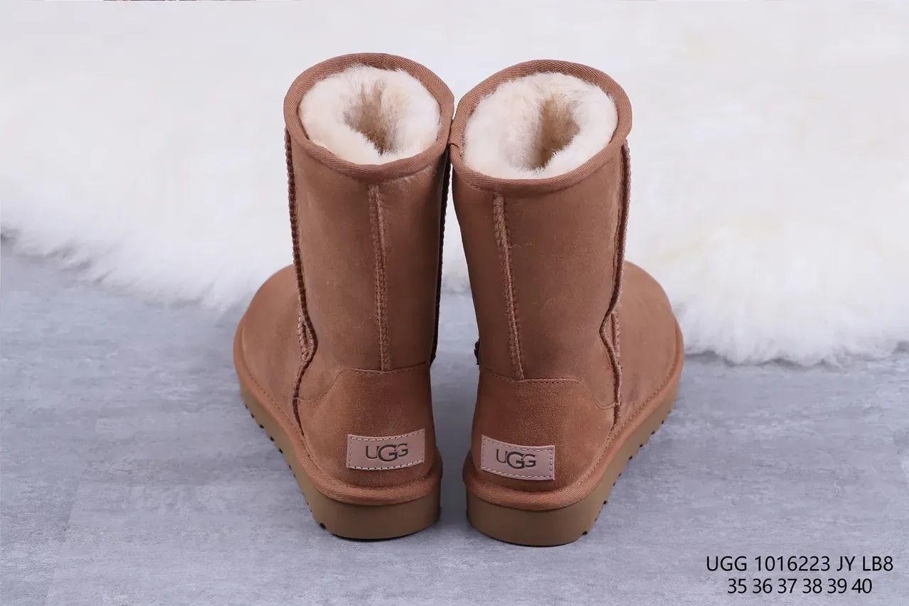 UGG Classic Short Botas de Nieve de Ante Marrón Forradas con Shearling 8