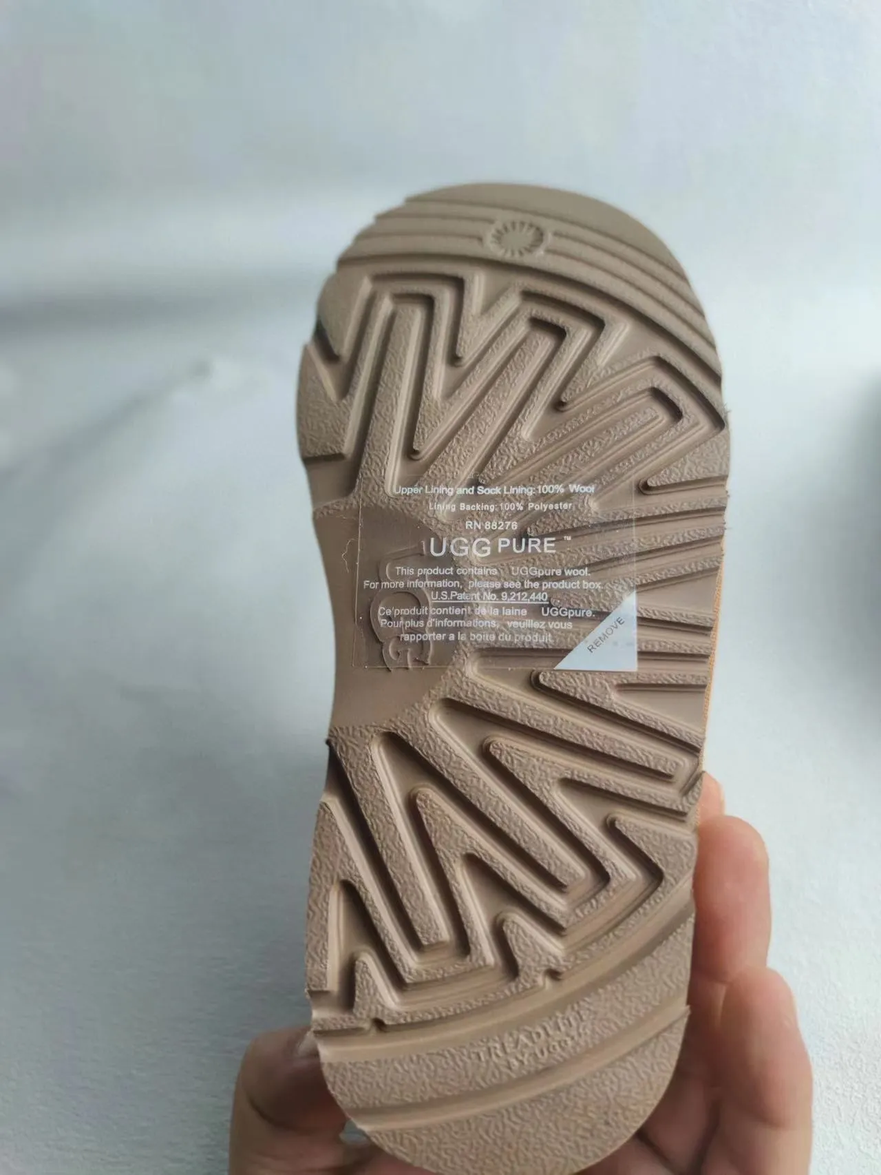UGG Classic Short أحذية ثلج بني فاتح سويد مبطن بشيرلينج 7
