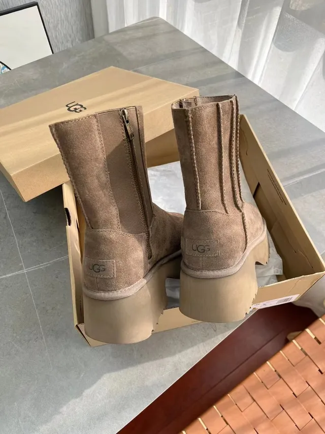 UGG Tasman Beige Brown Suede Upper Chunky Platform Sole Ankle Boots 4