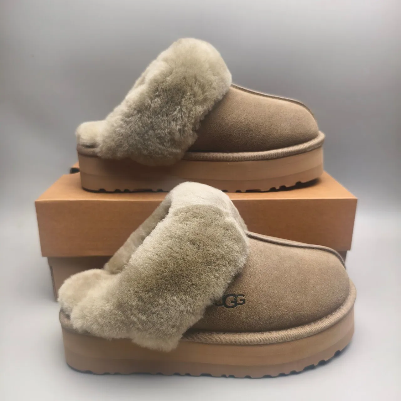 UGG Tasman 米色 羊毛皮 厚底拖鞋 5