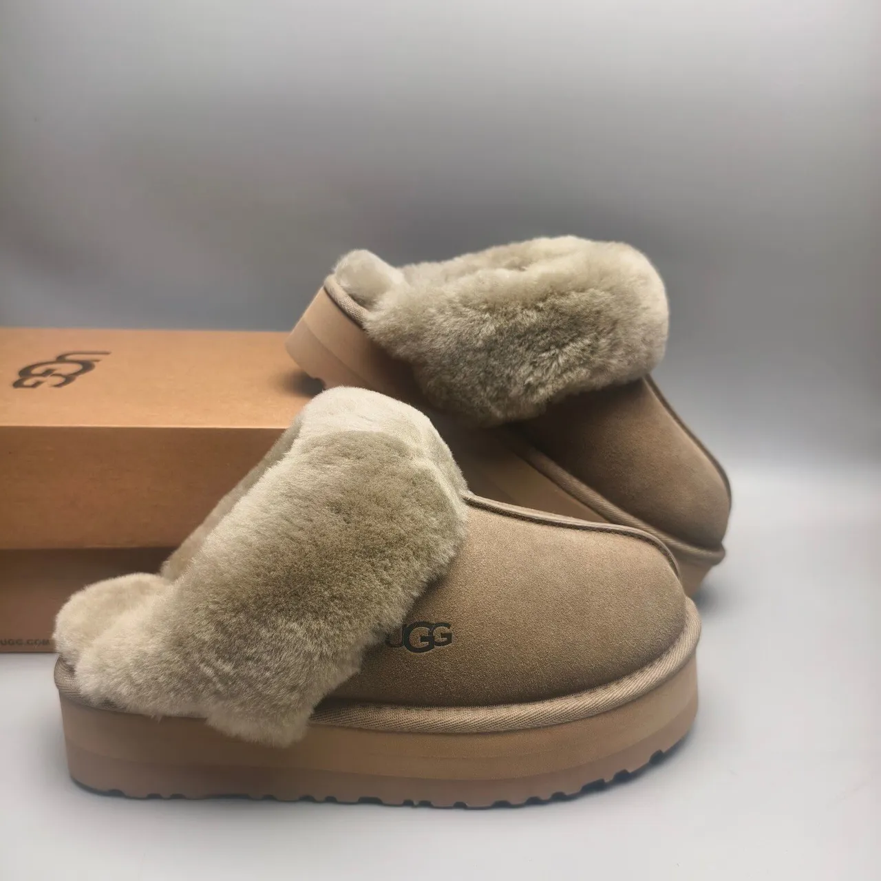 UGG Tasman 米色 羊毛皮 厚底拖鞋 6