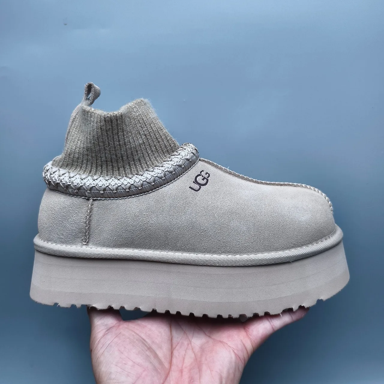 UGG Tasman 米色 踩脚针织护脚雪靴 2
