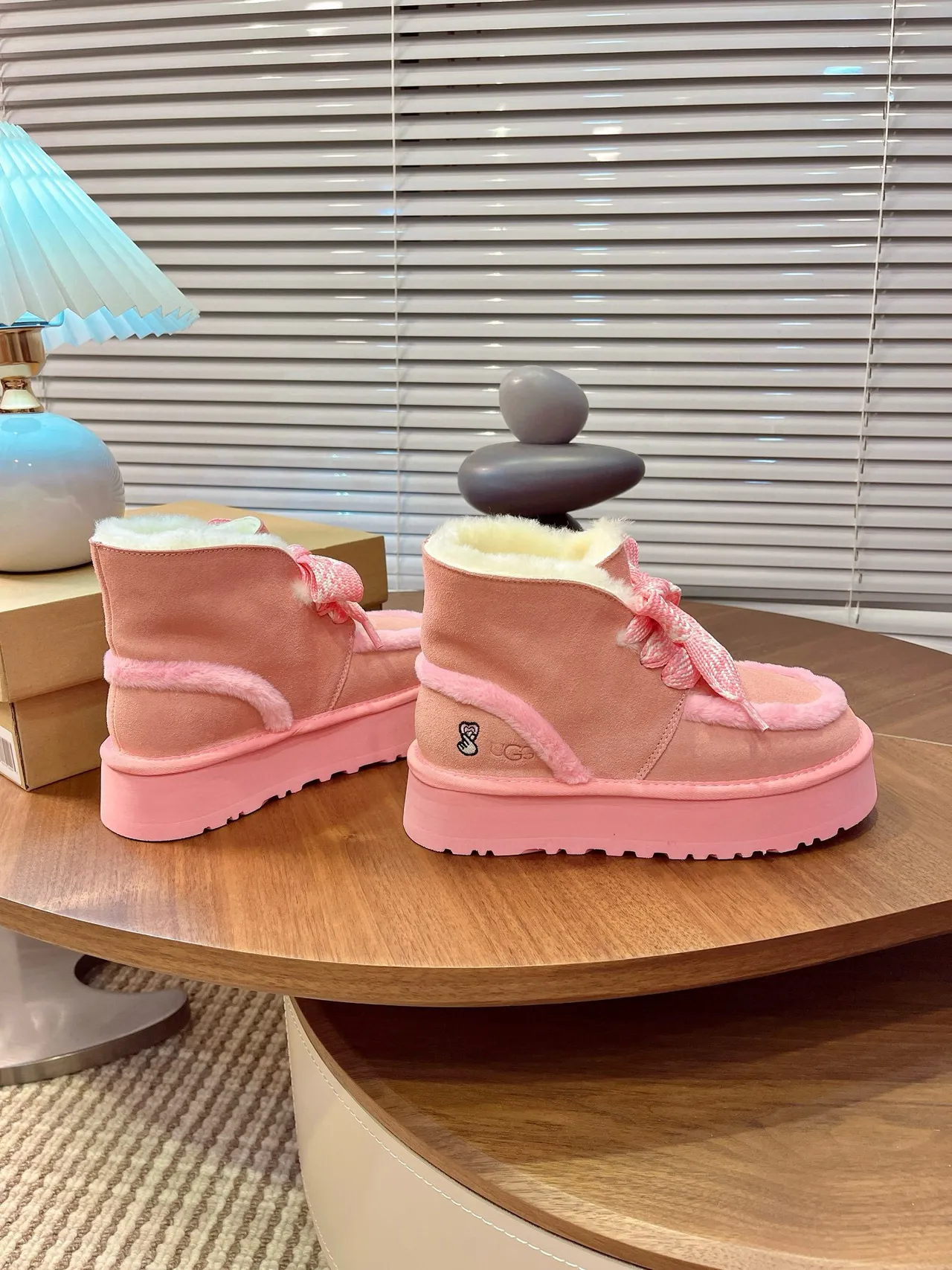 UGG Tasman Rosa Bege Solado de Plataforma Forradas com Shearling Botas de Neve 3
