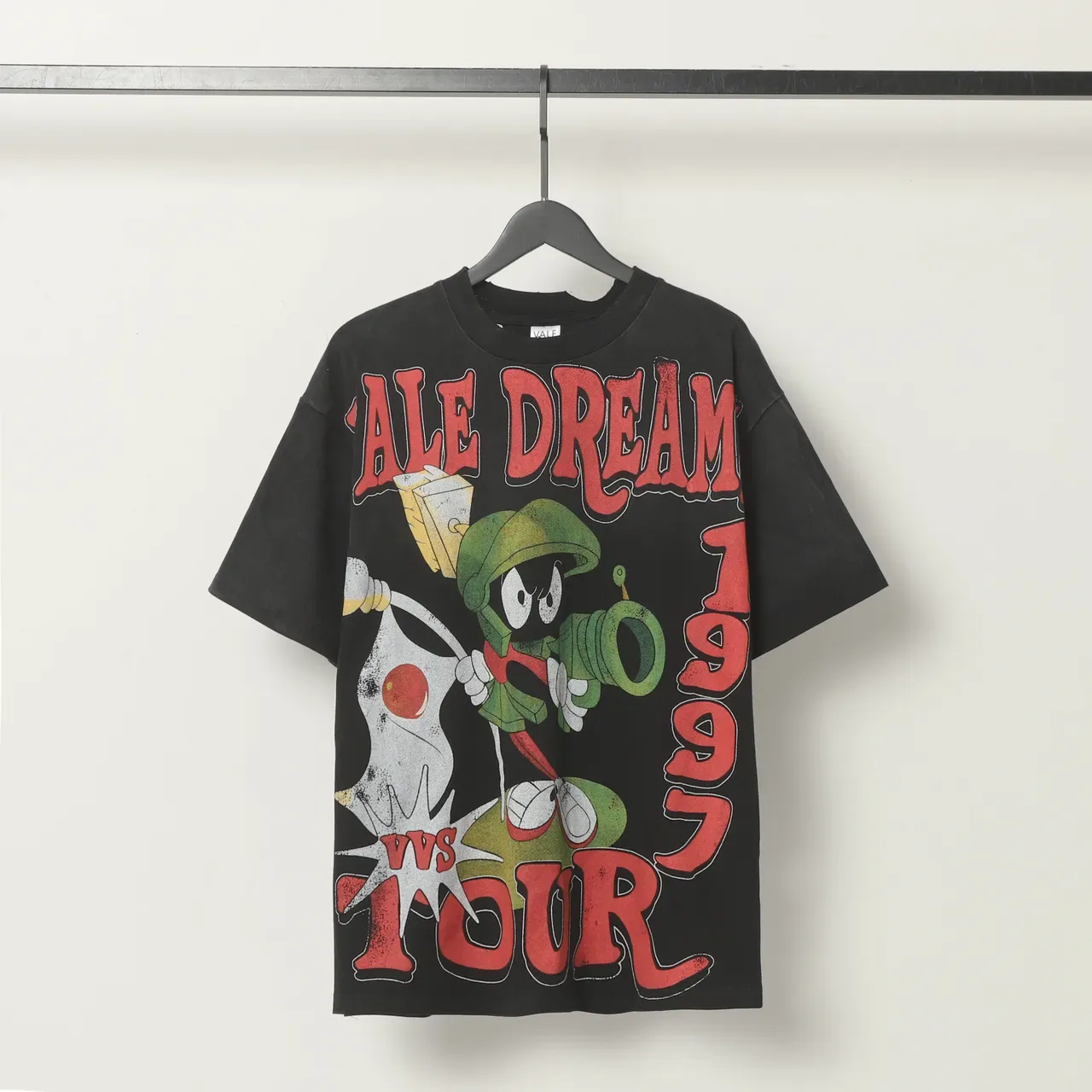 Camiseta oversized distressed con estampado cartoon Vale Forever 2