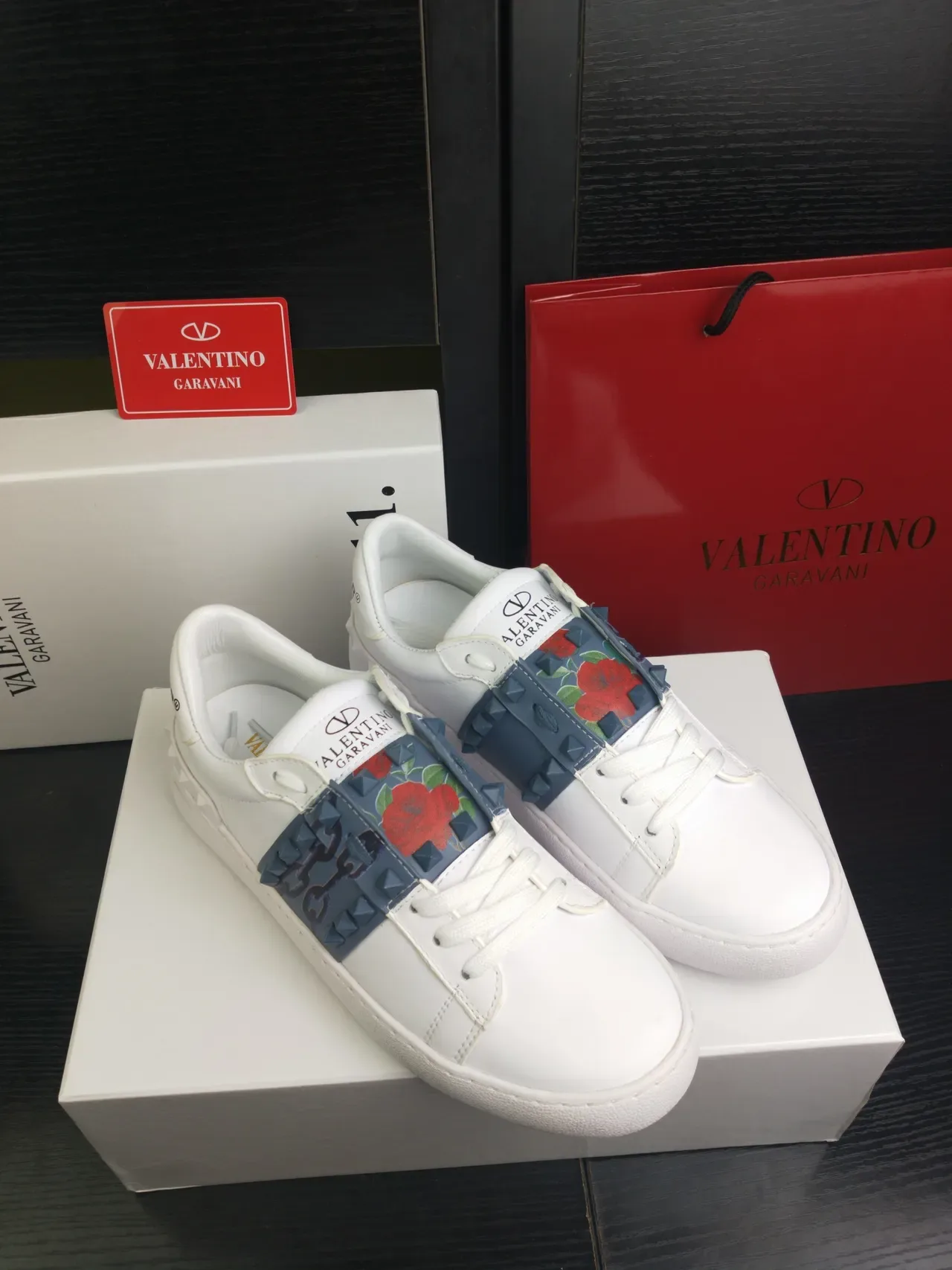 Valentino Rockstud White Leather Studded Strap Floral Print Lifestyle Sneakers 5
