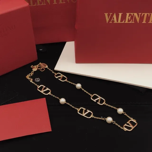 ভ্যালেন্টিনো VLTN Logo পার্ল চেইন নেকলেস 5