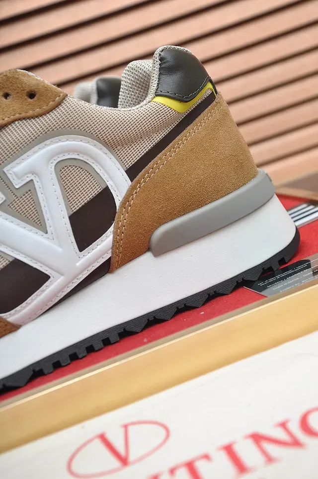 Valentino VLTN Runner Zapatillas Lifestyle Marrón Tan Ante y Malla 8