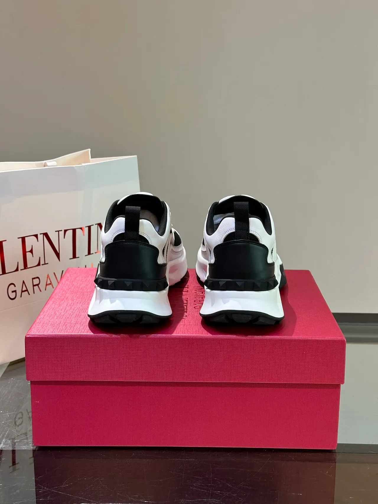 Valentino Branco Negro Sola Esculpida Upper Em Camadas Tênis Chunky 4
