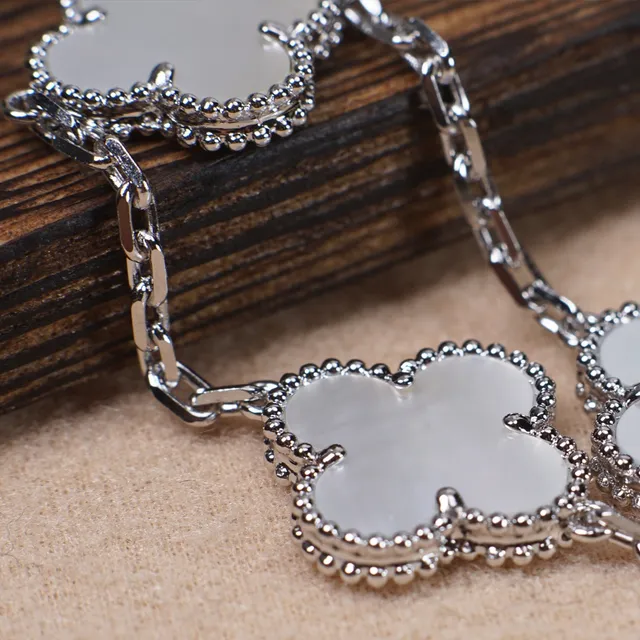 Van Cleef & Arpels Alhambra 五图案 珍珠母贝 手链 2