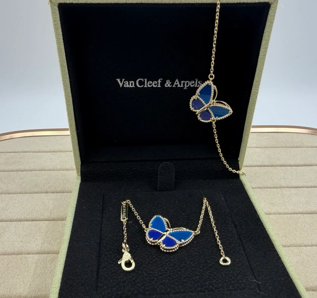 Van Cleef & Arpels Papillon নীল এনামেল প্রজাপতি ব্রেসলেট 4