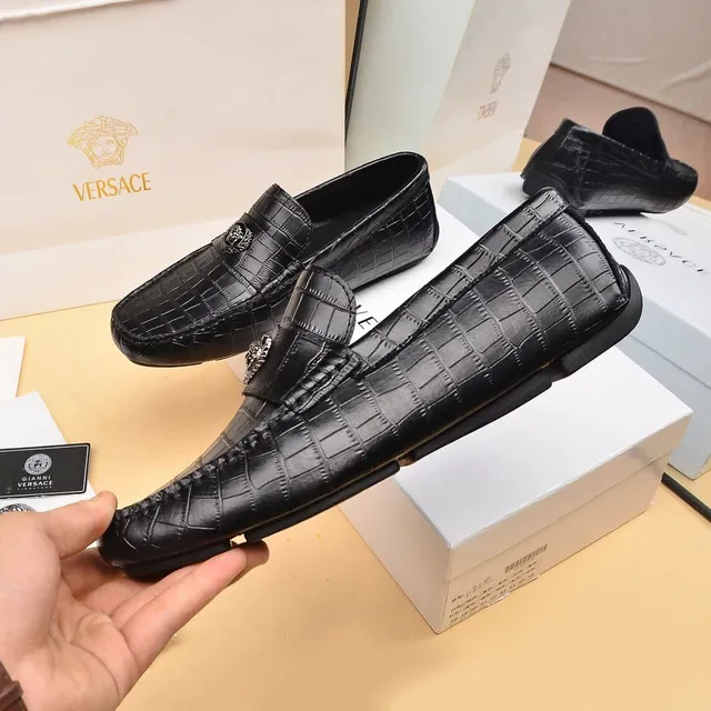 Versace Black Gold Croc-Embossed Leather Medusa Head Metal Plaque Loafer 7