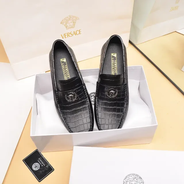 Versace Black Gold Croc-Embossed Leather Medusa Head Metal Plaque Loafer 8