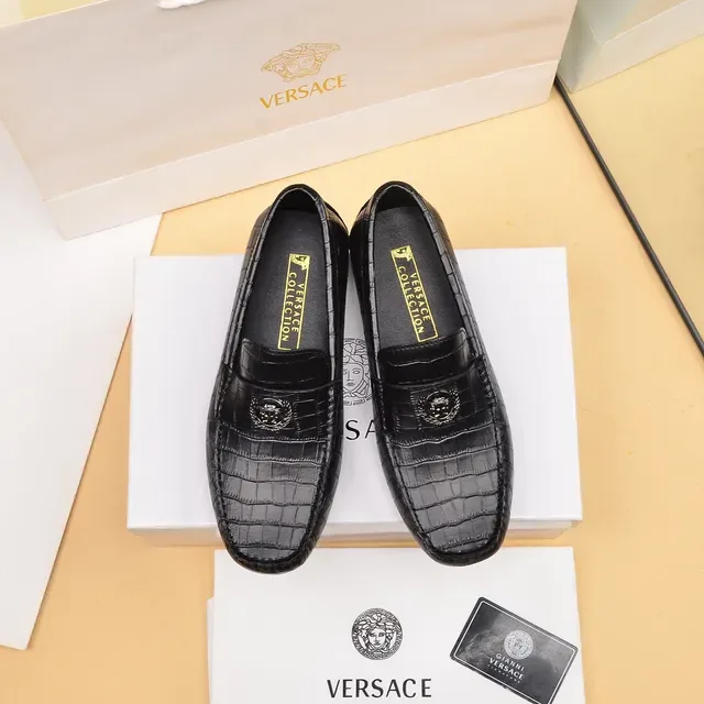Versace Black Gold Croc-Embossed Leather Medusa Head Metal Plaque Loafer 9