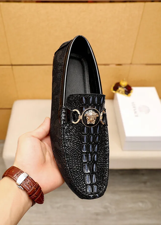 Versace Chain Reaction Black Gold Crocodile-Embossed Leather Medusa Head Horsebit Buckle Loafer 7