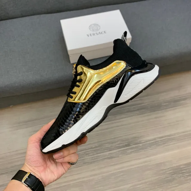 Versace Chain Reaction حذاء رياضي جلد الثعابين وذهبي كثيف 11