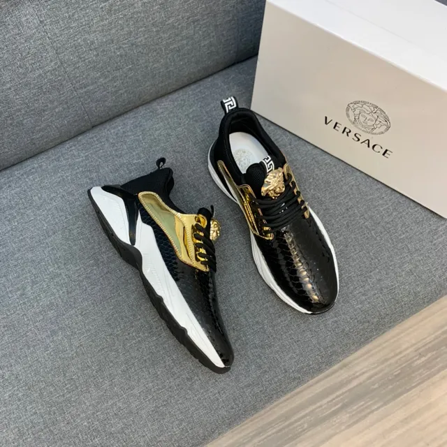 Versace Chain Reaction حذاء رياضي جلد الثعابين وذهبي كثيف 15