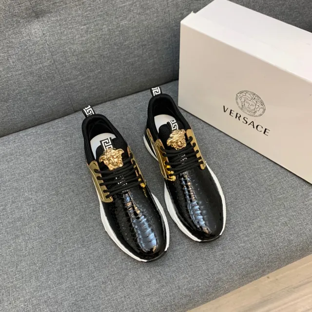 Versace Chain Reaction حذاء رياضي جلد الثعابين وذهبي كثيف 16