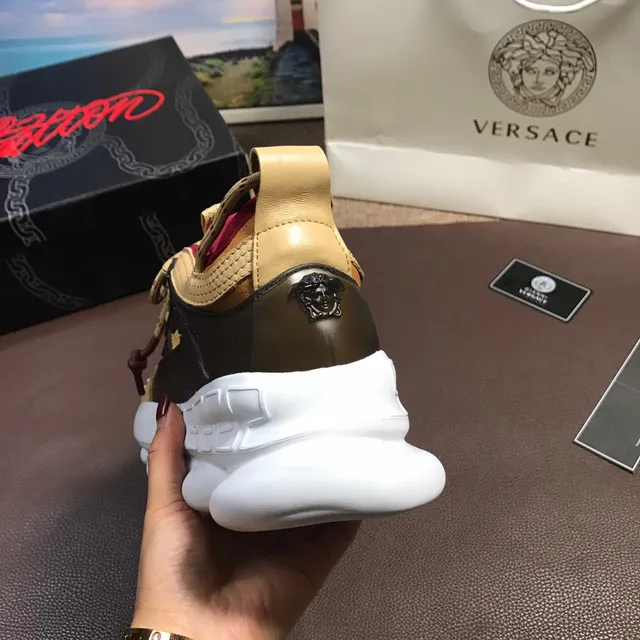 Versace Chain Reaction ট্যান ব্ল্যাক হোয়াইট রেড চাঙ্কি স্নিকার 3