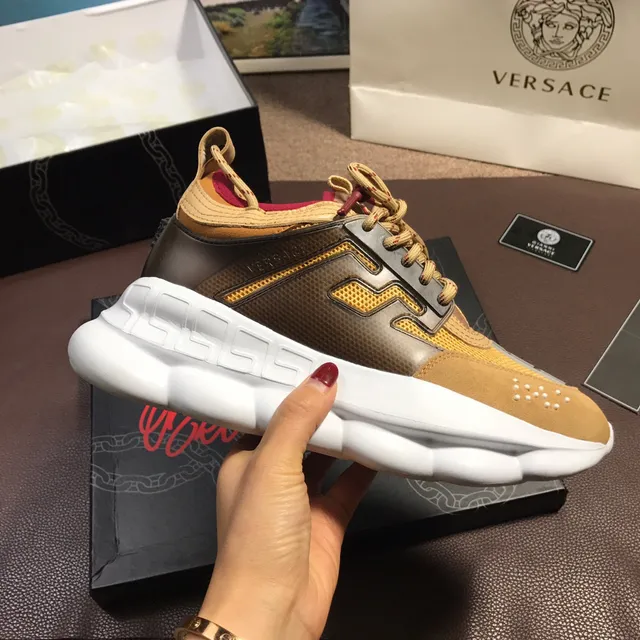 Versace Chain Reaction ট্যান ব্ল্যাক হোয়াইট রেড চাঙ্কি স্নিকার 4