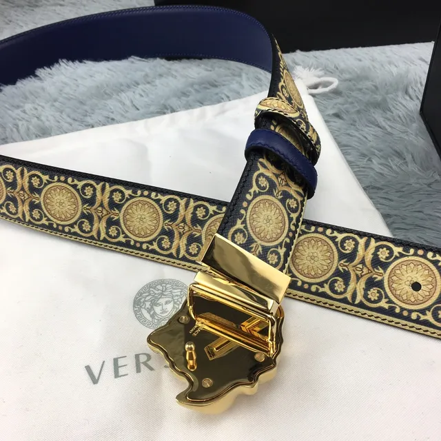 Versace Eros Medusa Head सज्जित ब्यारोक-प्रिंट चामड़ार बेल्ट 2