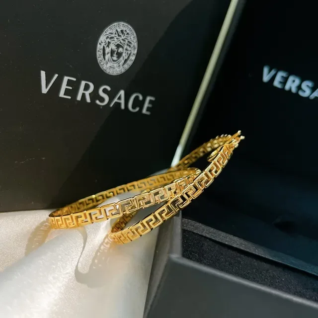 Versace Greca Odissea Aros Dourados com Chave Grega 2