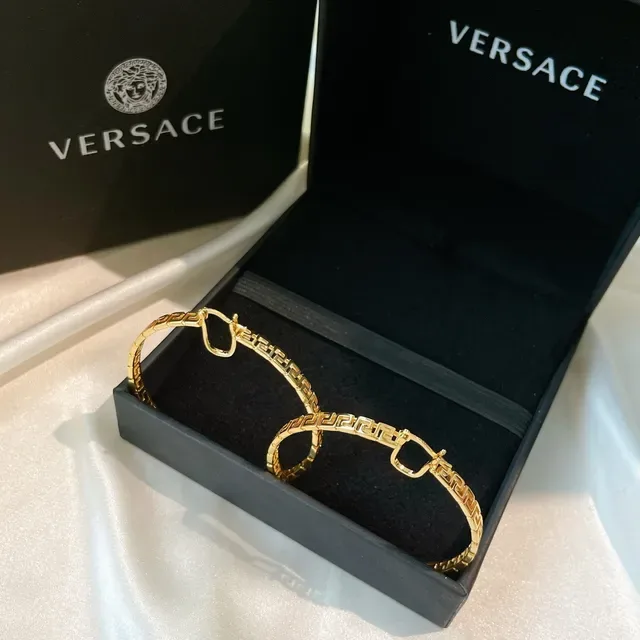 Versace Greca Odissea Aros Dourados com Chave Grega 3