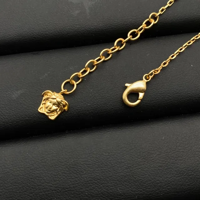 Versace Iconic Medusa & V Collection সোনালি চেইন নেকলেস 5
