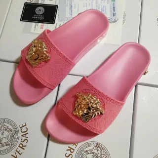 Versace 粉金 Medusa 头 装饰 Greca 钥匙图案 边框 拖鞋