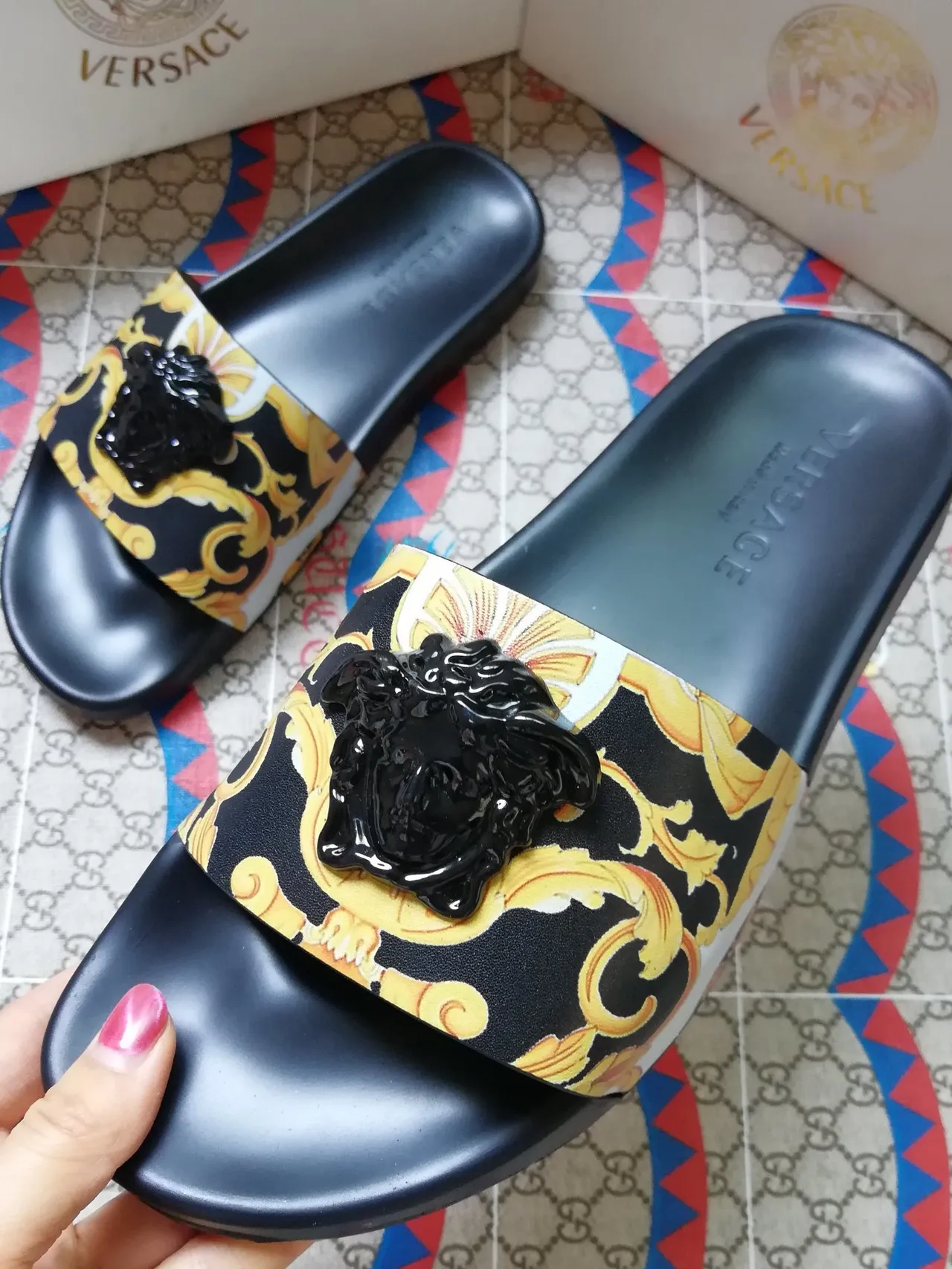 Versace Slide Preto Dourado Barroco Medusa Chinelo 4