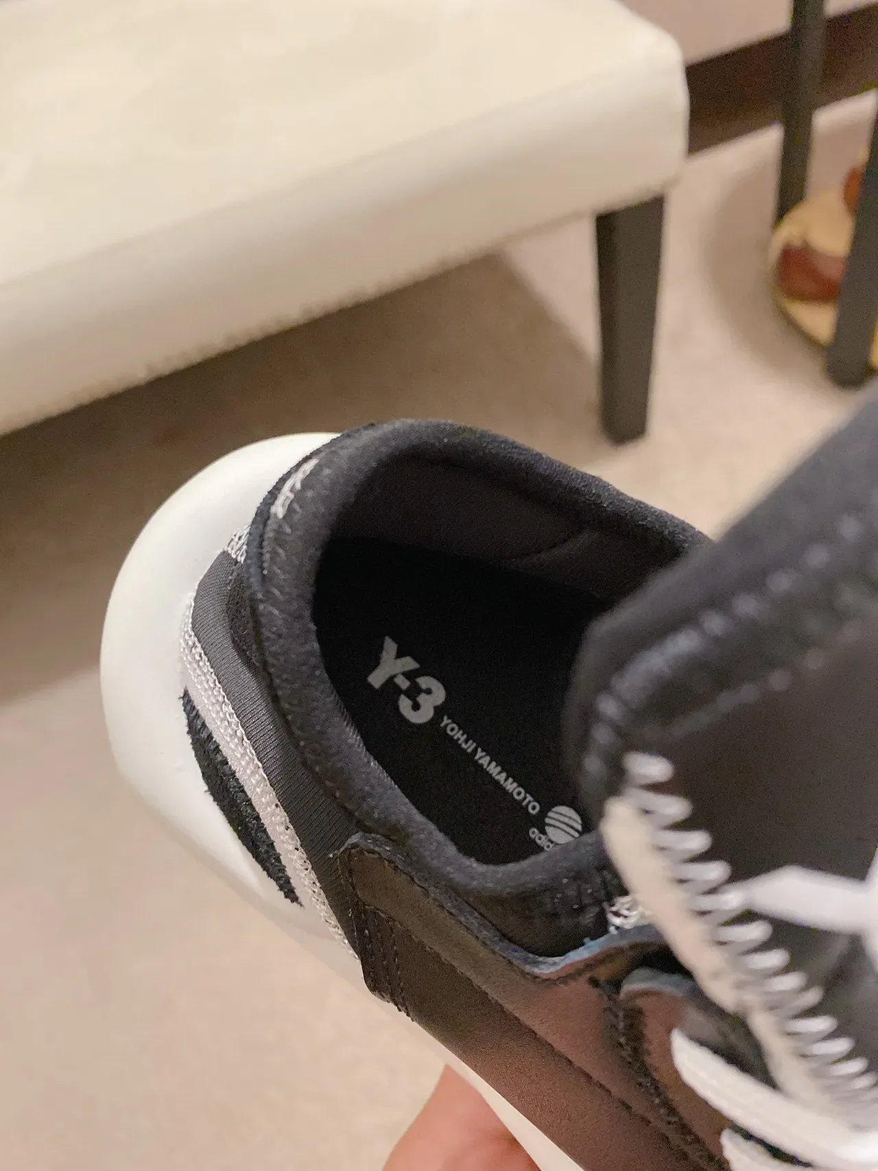 Y-3 Kaiwa Tênis Lifestyle Preto e Branco 5