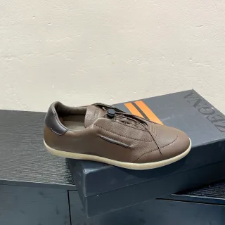Zegna भूरी चमड़े की Toggle-Closure लोफर