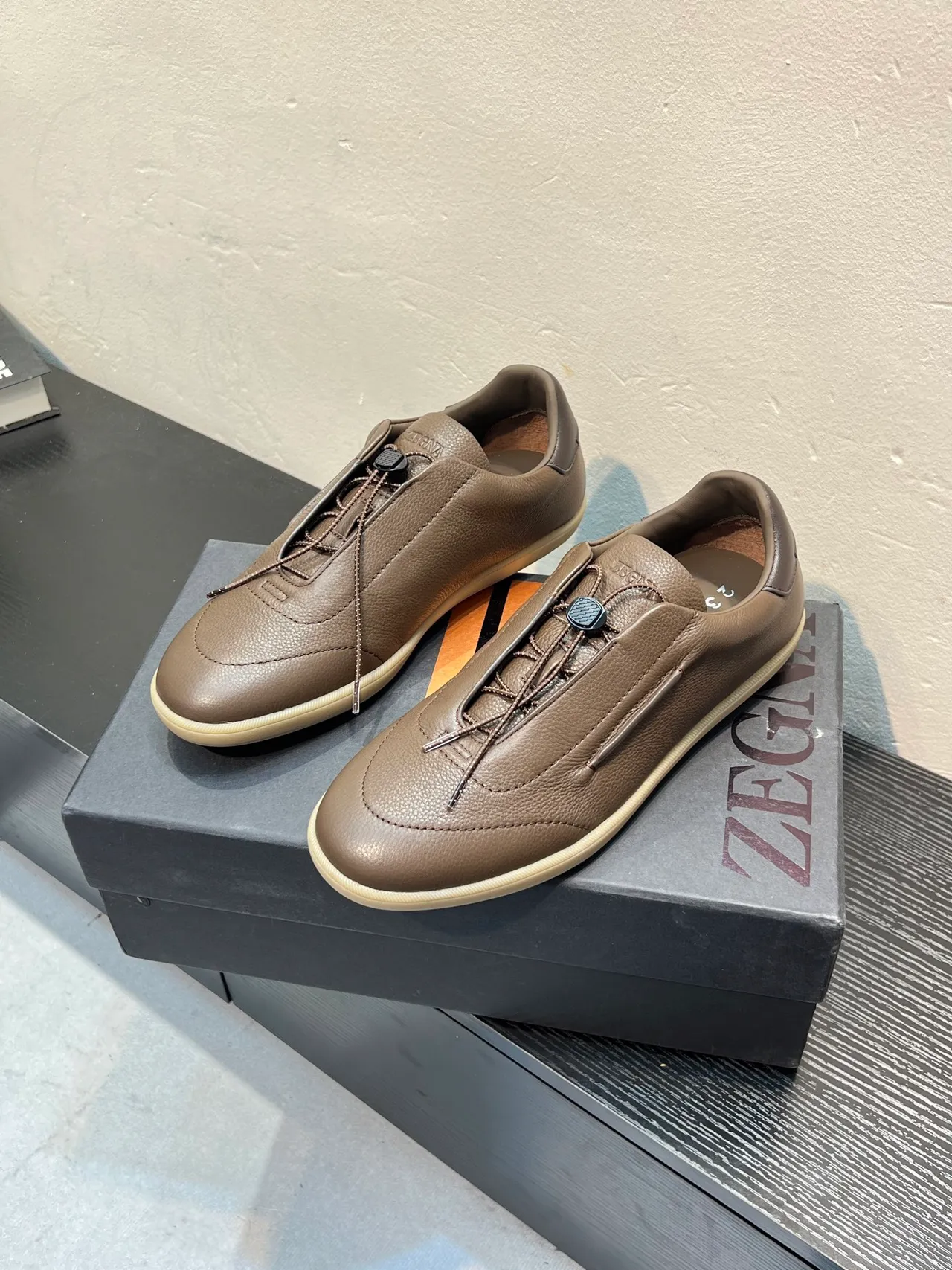 Zegna বাদামী চামড়া Toggle-Closure লোফার 3