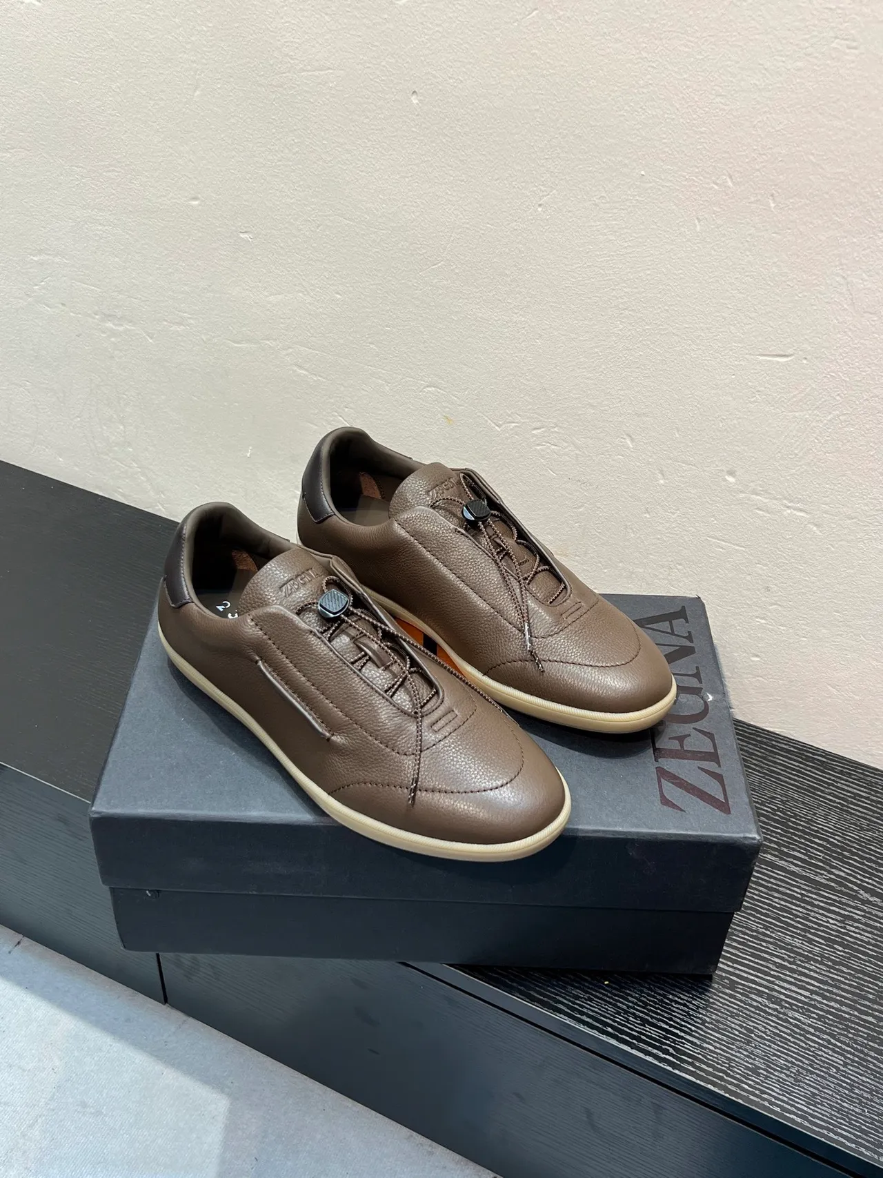Zegna বাদামী চামড়া Toggle-Closure লোফার 5
