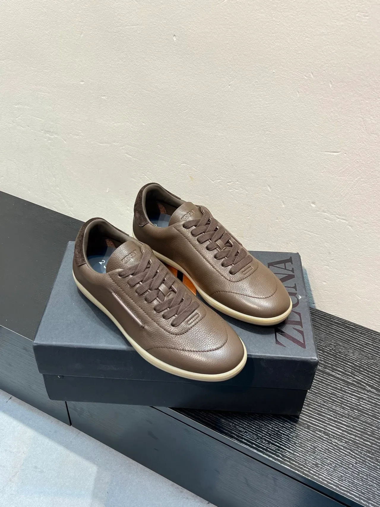 Zegna 棕色压纹皮革生活方式运动鞋 5