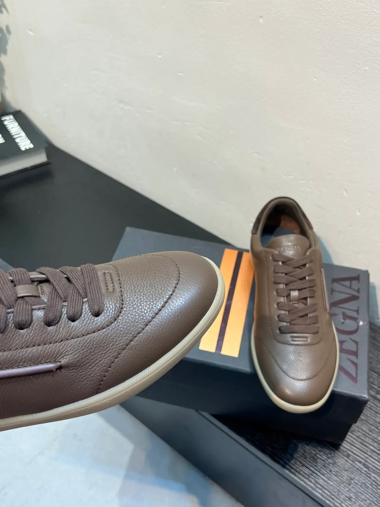Zegna 棕色压纹皮革生活方式运动鞋 8