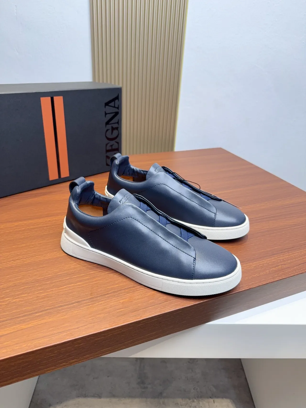 Zegna حذاء رياضي لايف ستايل أزرق بحري من الجلد slip-on 4