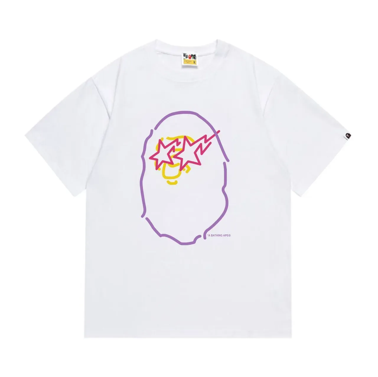 تيشيرت أسود A Bathing Ape بطباعة قرد بحدود نيون 3