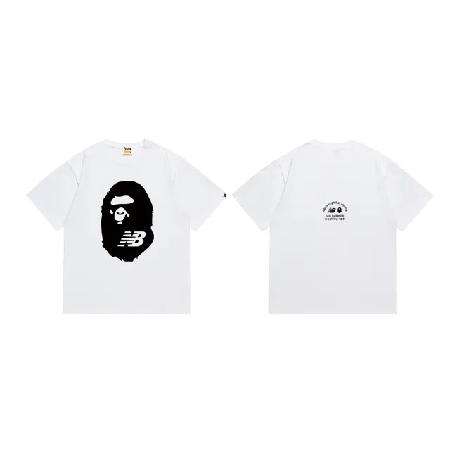 Camiseta gráfica A Bathing Ape x New Balance con cabeza de simio 3