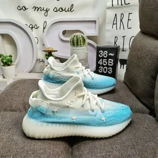 Adidas 350 V2 أحذية رياضية أنيقة أزرق أبيض مع وجه علوي من التريكو بتصميم تدرجي